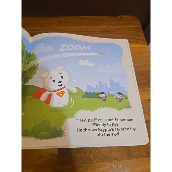 An Itty Bittys Storybook - Krypto's Around The World Chase Book Only - Picture 4 of 8
